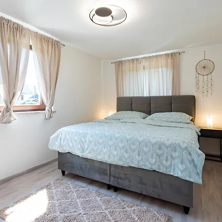 Apartment Lian *